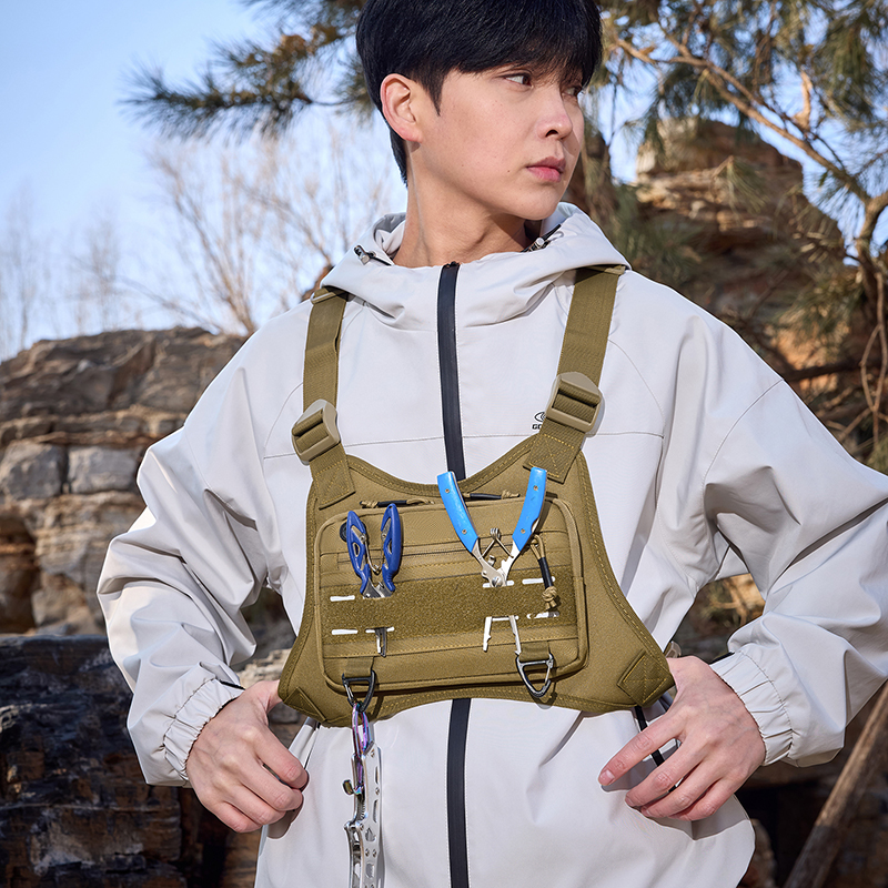 Tactical Front Chest Rig Bag V - مراجعة Fishing Backpack وسعره